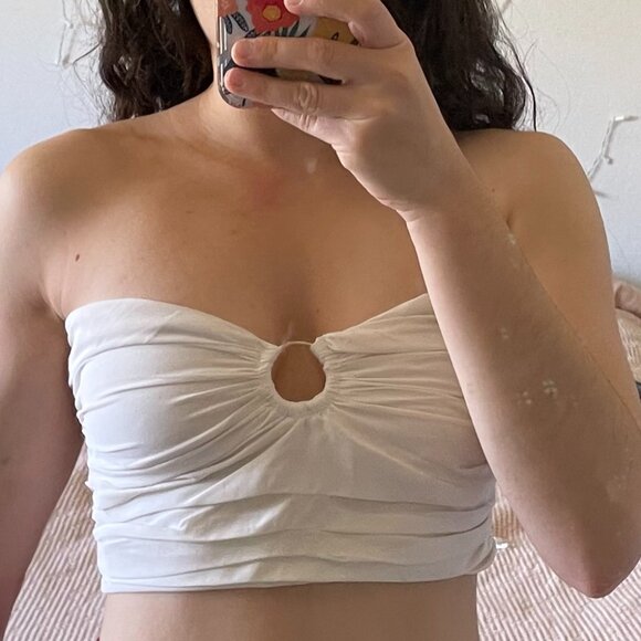 Abercrombie and Fitch White O-Ring Spaghetti Strap Crop Top Size XS - Picture 5 of 6